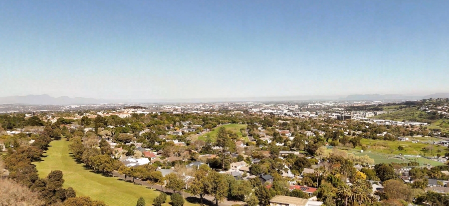 3 Bedroom Property for Sale in Kenridge Western Cape